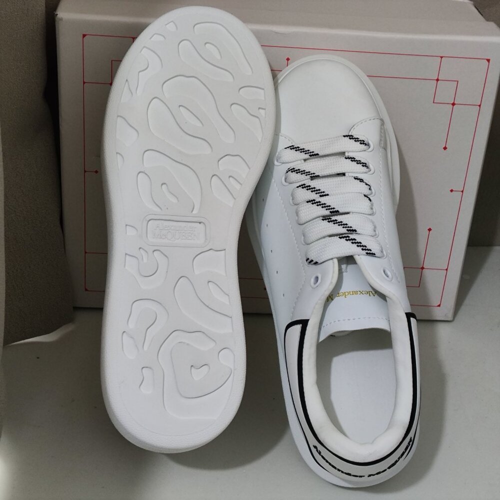 Alexander McQueen White Leather Low-Top Sneakers with Striped Laces - Picture 3 of 8